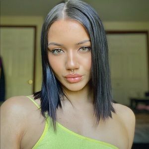 Meet your Posher, Noelle